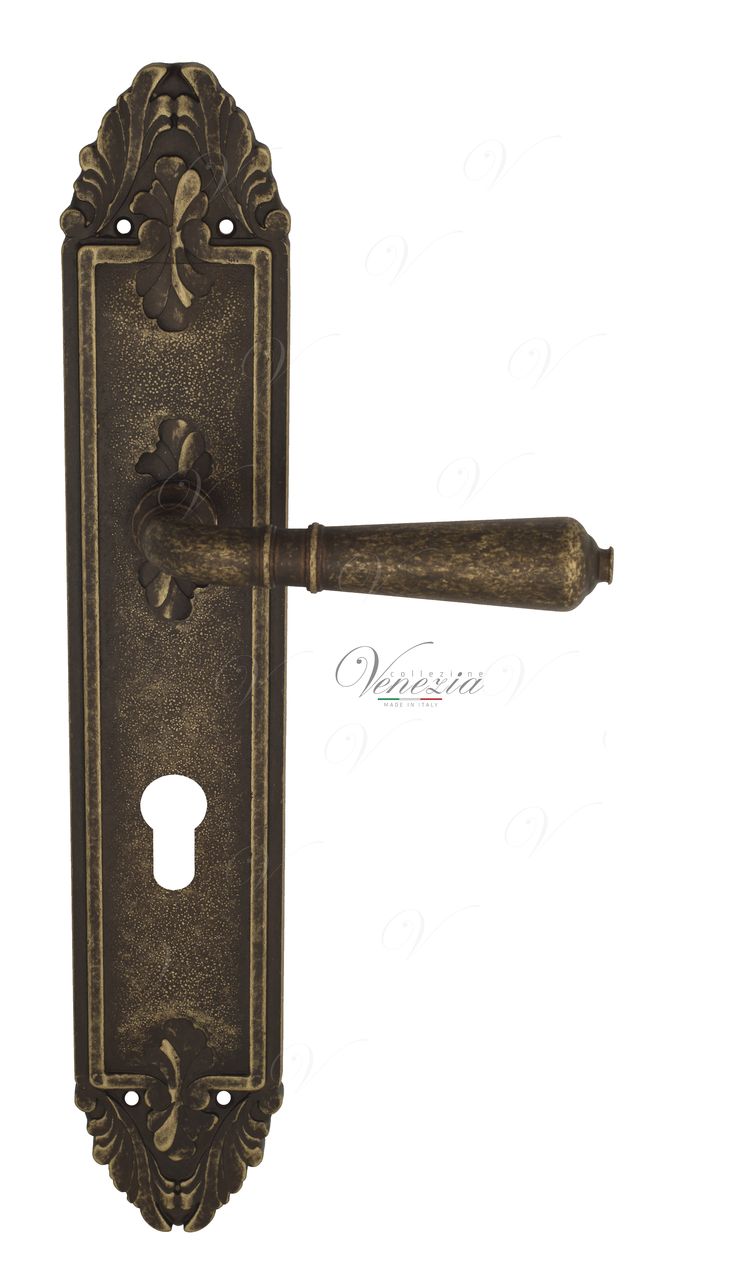 Door Handle Venezia  VIGNOLE  CYL On Backplate PL90 Antique Bronze