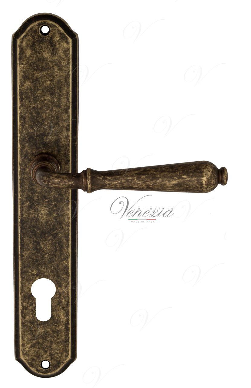 Door Handle Venezia  CLASSIC  CYL On Backplate PL02 Antique Bronze