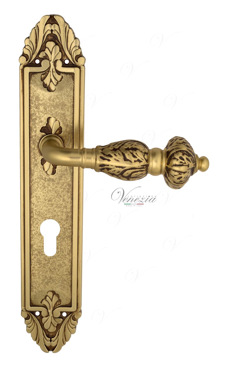 Door Handle Venezia  LUCRECIA  CYL On Backplate PL90 French Gold + Brown