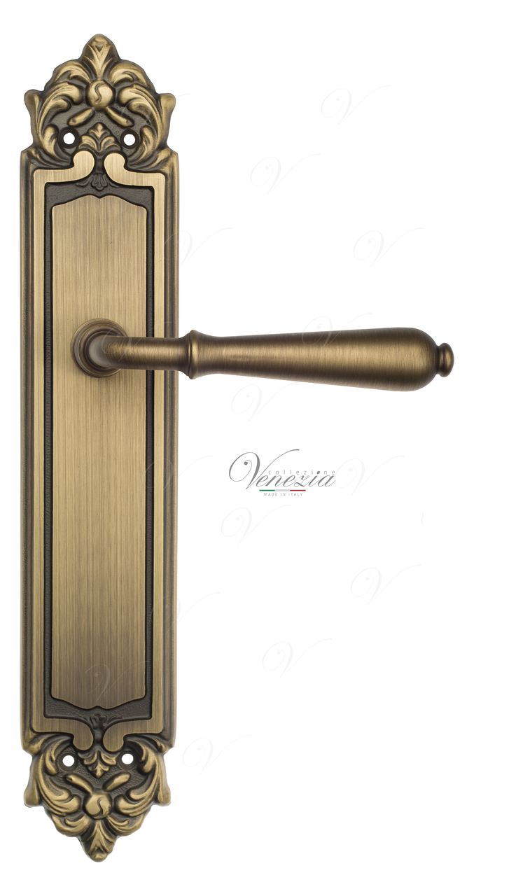 Door Handle Venezia  CLASSIC  On Backplate PL96 Mat Bronze