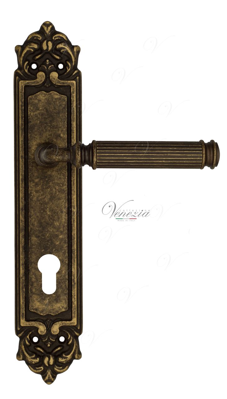 Door Handle Venezia  MOSCA  CYL On Backplate PL96 Antique Bronze