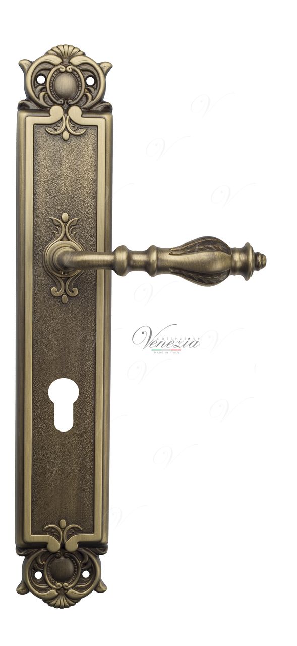 Door Handle Venezia  GIFESTION  CYL On Backplate PL97 Mat Bronze