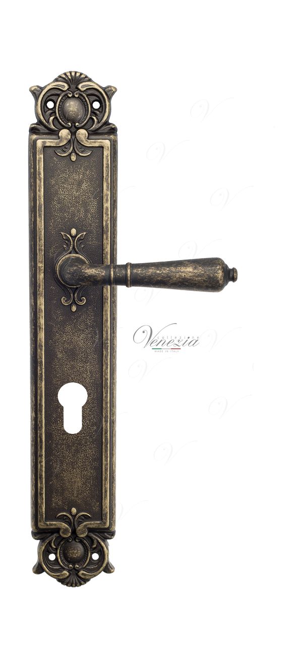 Door Handle Venezia  VIGNOLE  CYL On Backplate PL97 Antique Bronze
