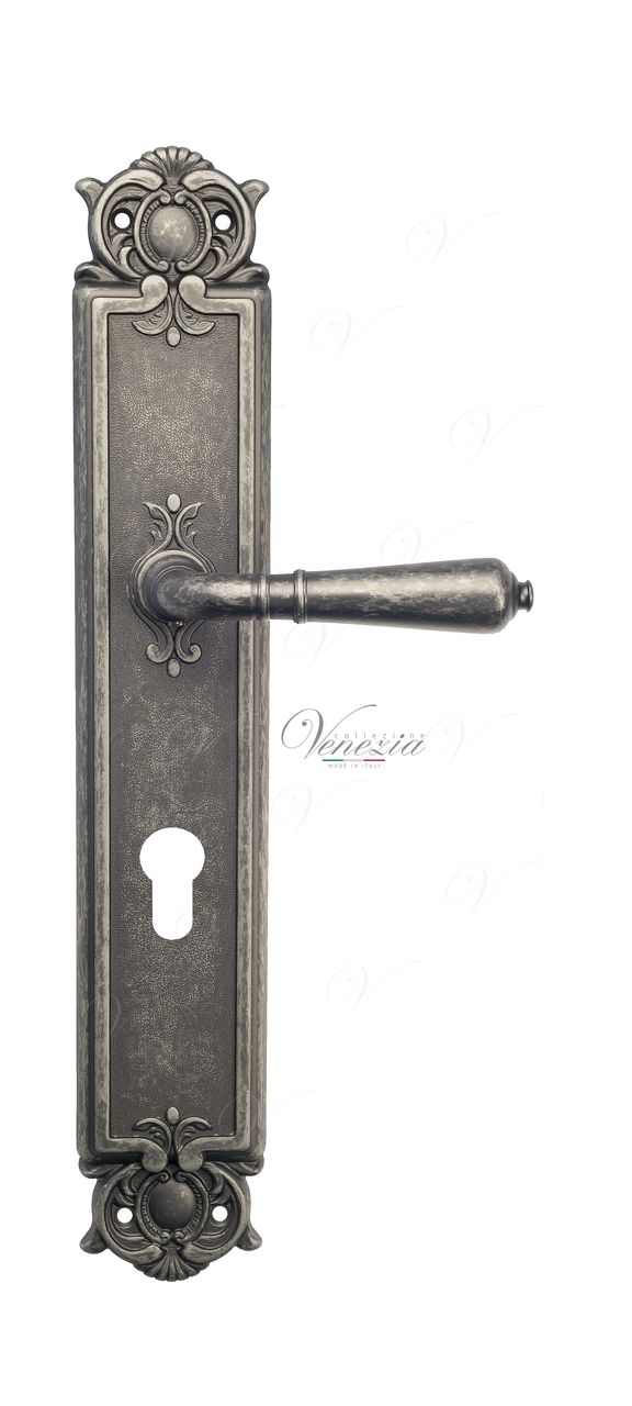 Door Handle Venezia  VIGNOLE  CYL On Backplate PL97 Antique Silver